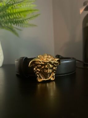 NWT Versace Black Leather Belt with Gold Medusa Buckle 70/28